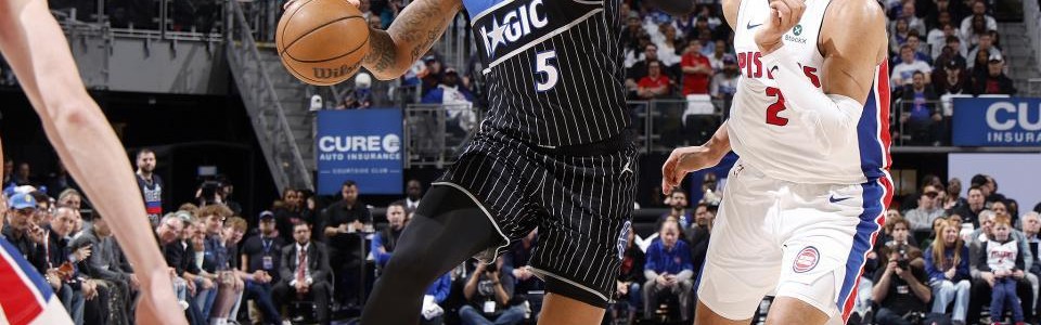 九游体育app-首场下克上！魔术灭活塞总分1-0 坎宁安39+5+4班凯罗23+9