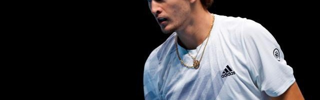 九游体育官网-兹维列夫艰难迎来新赛季开门红 下轮将迎战德约